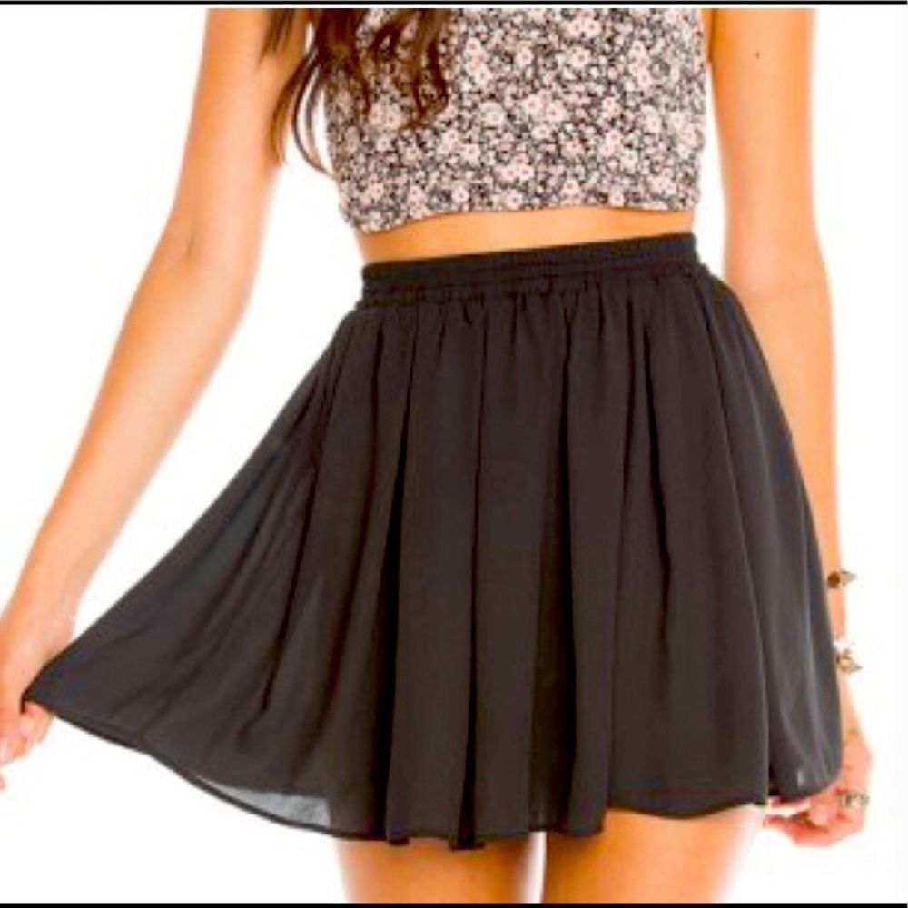 Brandy Melville Sheer Flare Skirt in Black